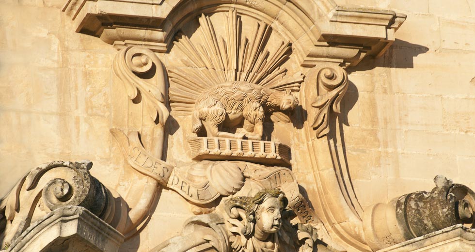 Scopri Modica - en Dettaglio portale laterale Maddalena Migliore